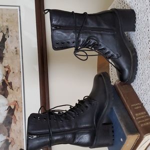 Womens Steve Madden combat boots Size 6